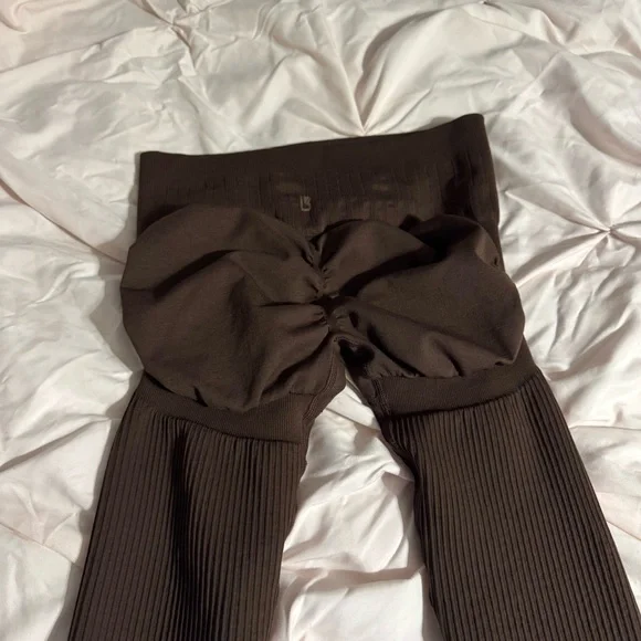 LOWEST PRICE ✨ Buffbunny Collection Waterfall Seamless Legging in Truffle - Picture 8 of 9